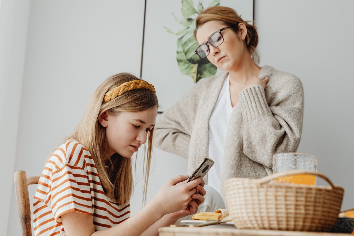 Diferencias entre educacion de los padres vs madres
